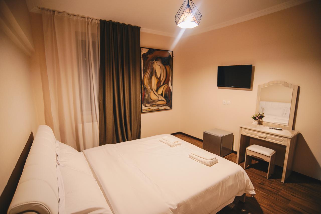 Hotel Sani 库塔伊西 外观 照片