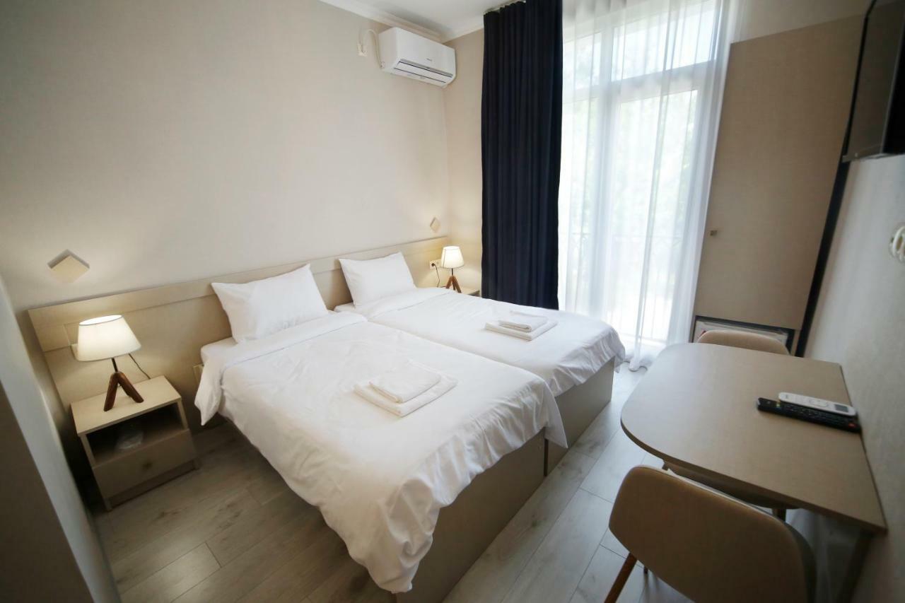 Hotel Sani 库塔伊西 外观 照片