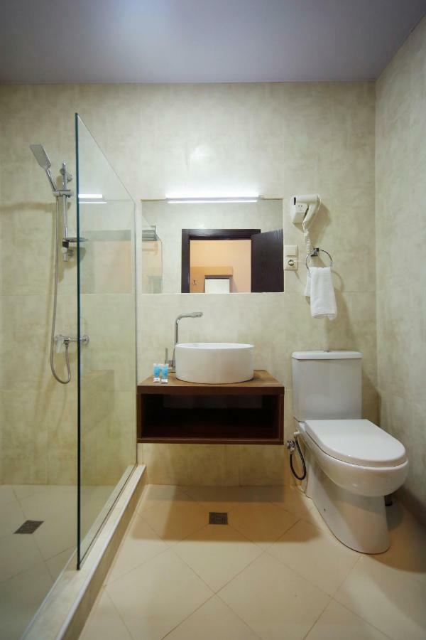 Hotel Sani 库塔伊西 外观 照片